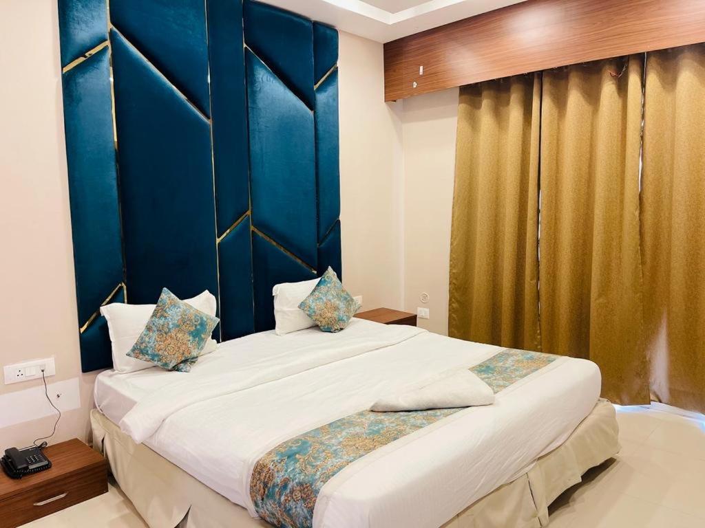 Resort Marino Waterpark & Lucknow